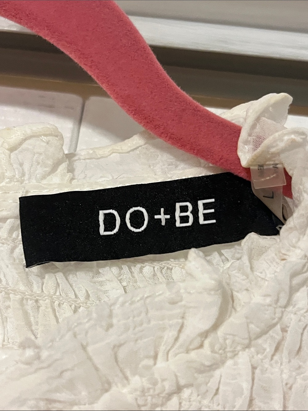 DO+BE Ivory Smocked Ruffle Detail Top - Picture 2 of 4